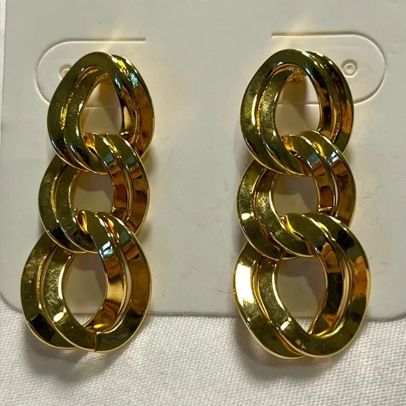 Monet Gold Toned Chain Link Earrings - Picture 1 of 6